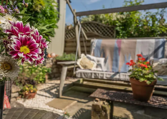 Garden & Railway Carriage Holiday home Helmsley