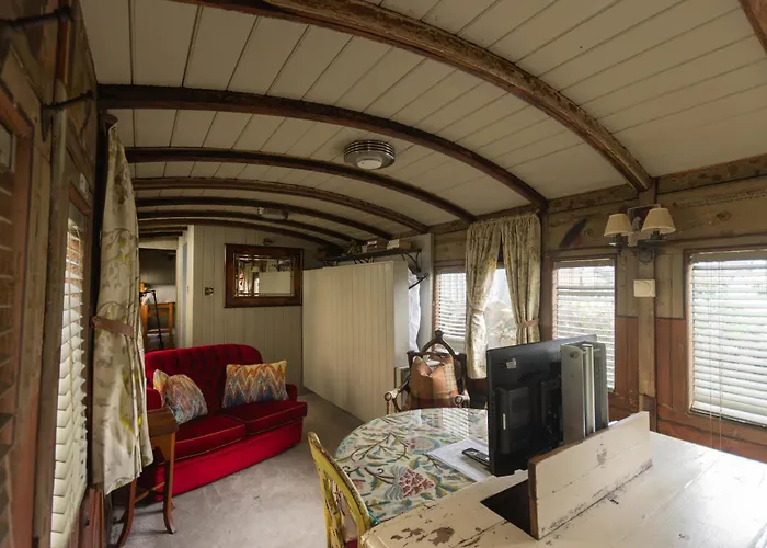 Holiday home Garden & Railway Carriage *